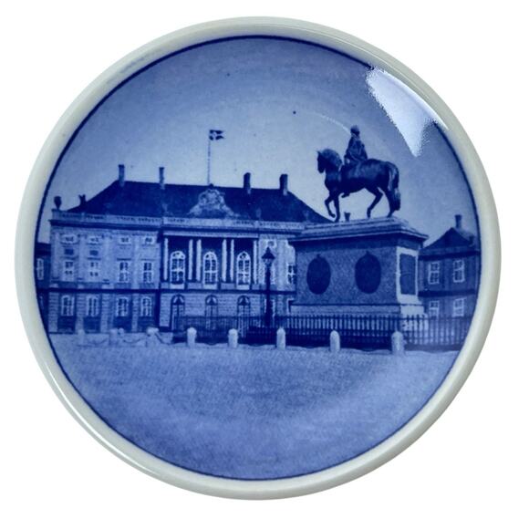 Royal Copenhagen Mini Plate Amalienborg Porcelain Blue Display Wall Art 3.25 Inc - Picture 1 of 10